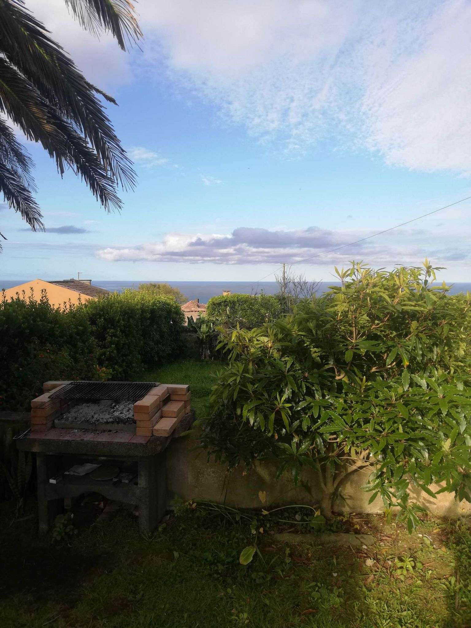 vue des azores depuis un coliving